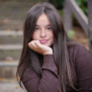 Meet your Posher, Maya